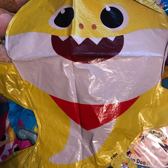 Baby Shark Party lot - Picture 7 of 11